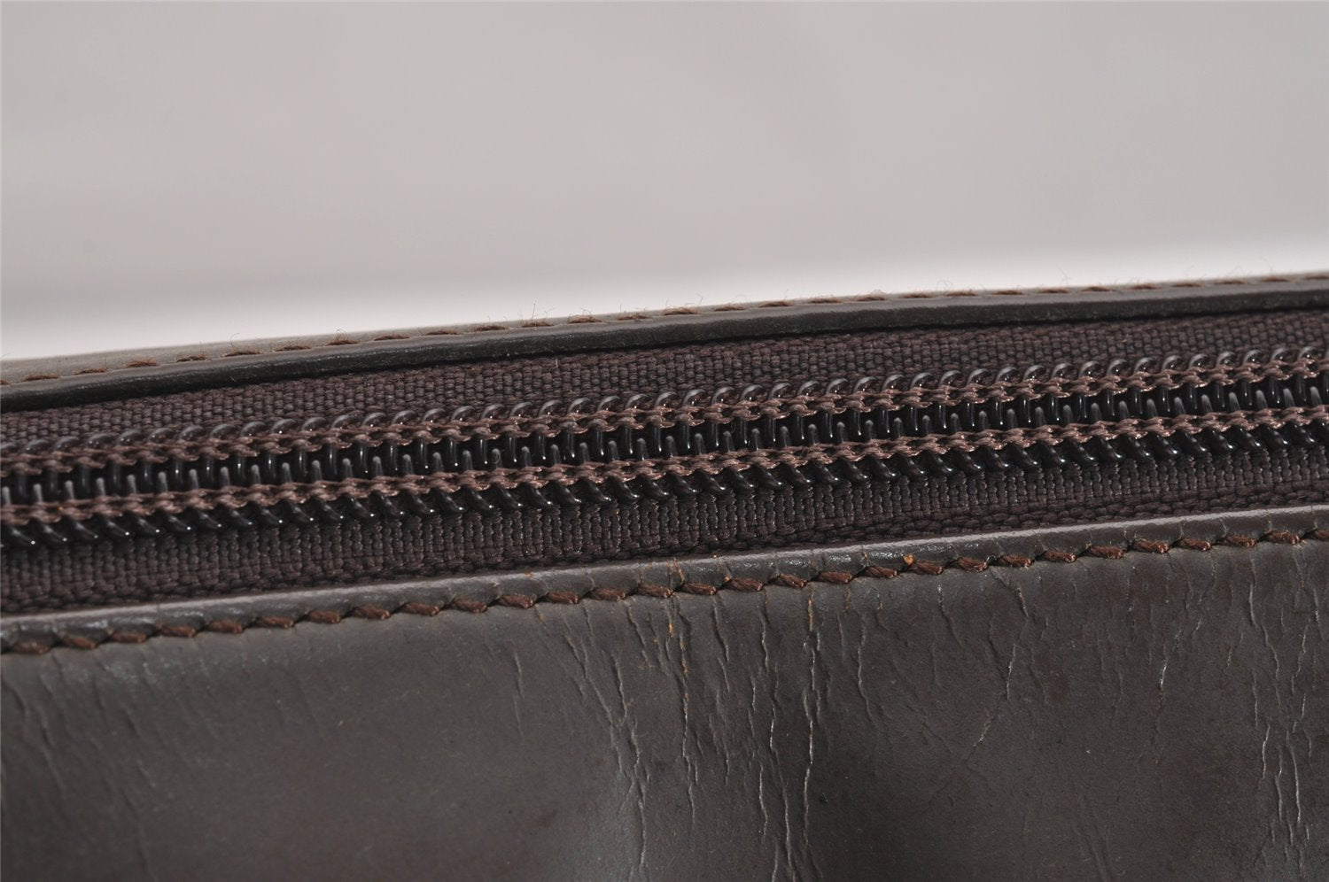 Authentic GUCCI Vintage Shoulder Hand Bag Purse Leather Brown Junk 2208I