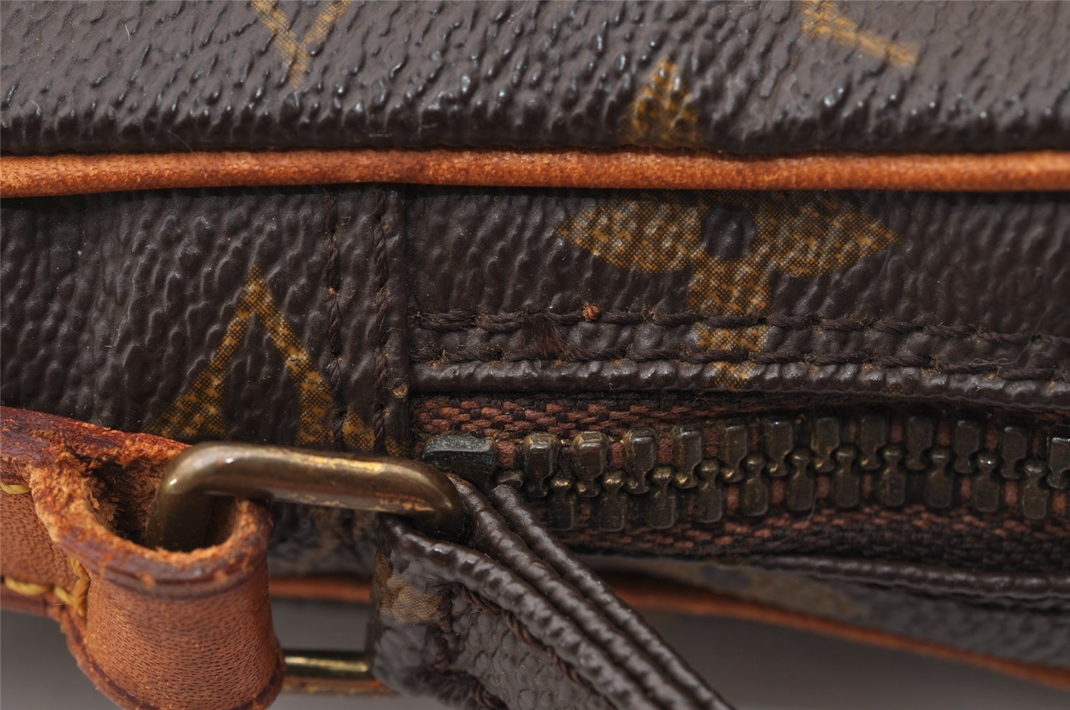 Auth Louis Vuitton Monogram Mini Poche Danube Shoulder Bag M45268 LV Junk 2209I