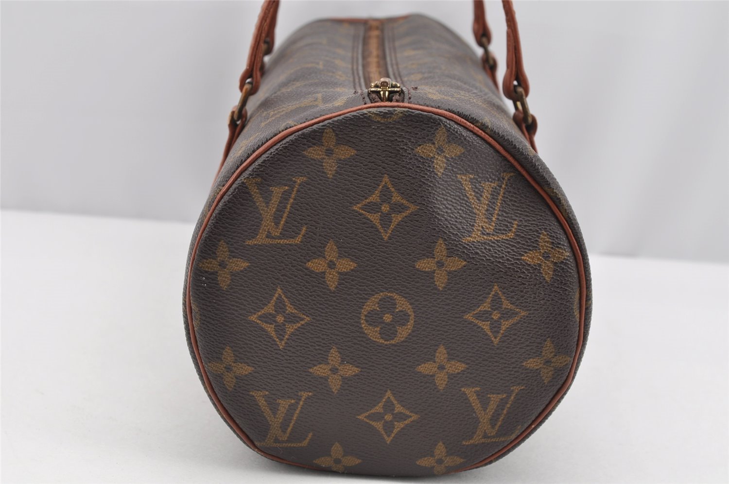 Authentic Louis Vuitton Monogram Papillon 30 Hand Bag Old Model LV 2247I