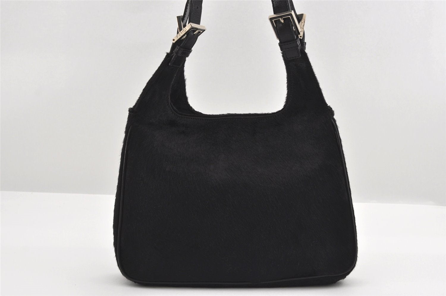 Authentic FENDI Vintage Shoulder Bag Purse Unborn Calf Leather Black 2253I