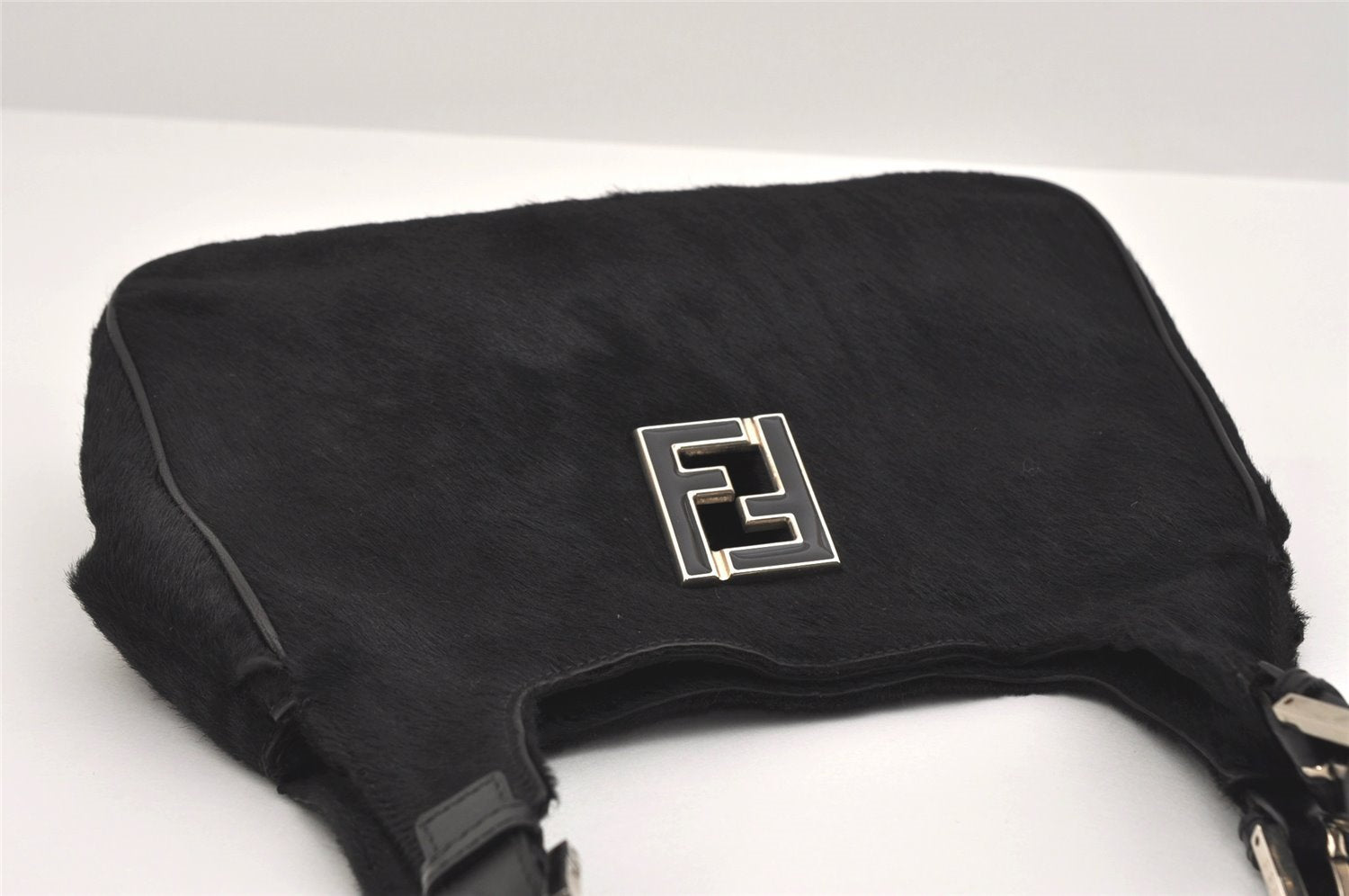 Authentic FENDI Vintage Shoulder Bag Purse Unborn Calf Leather Black 2253I