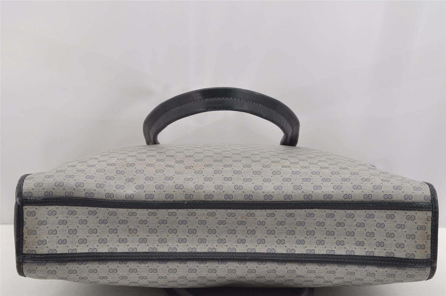 Authentic GUCCI Vintage Micro GG PVC Leather Shoulder Tote Bag Navy Blue 2267I