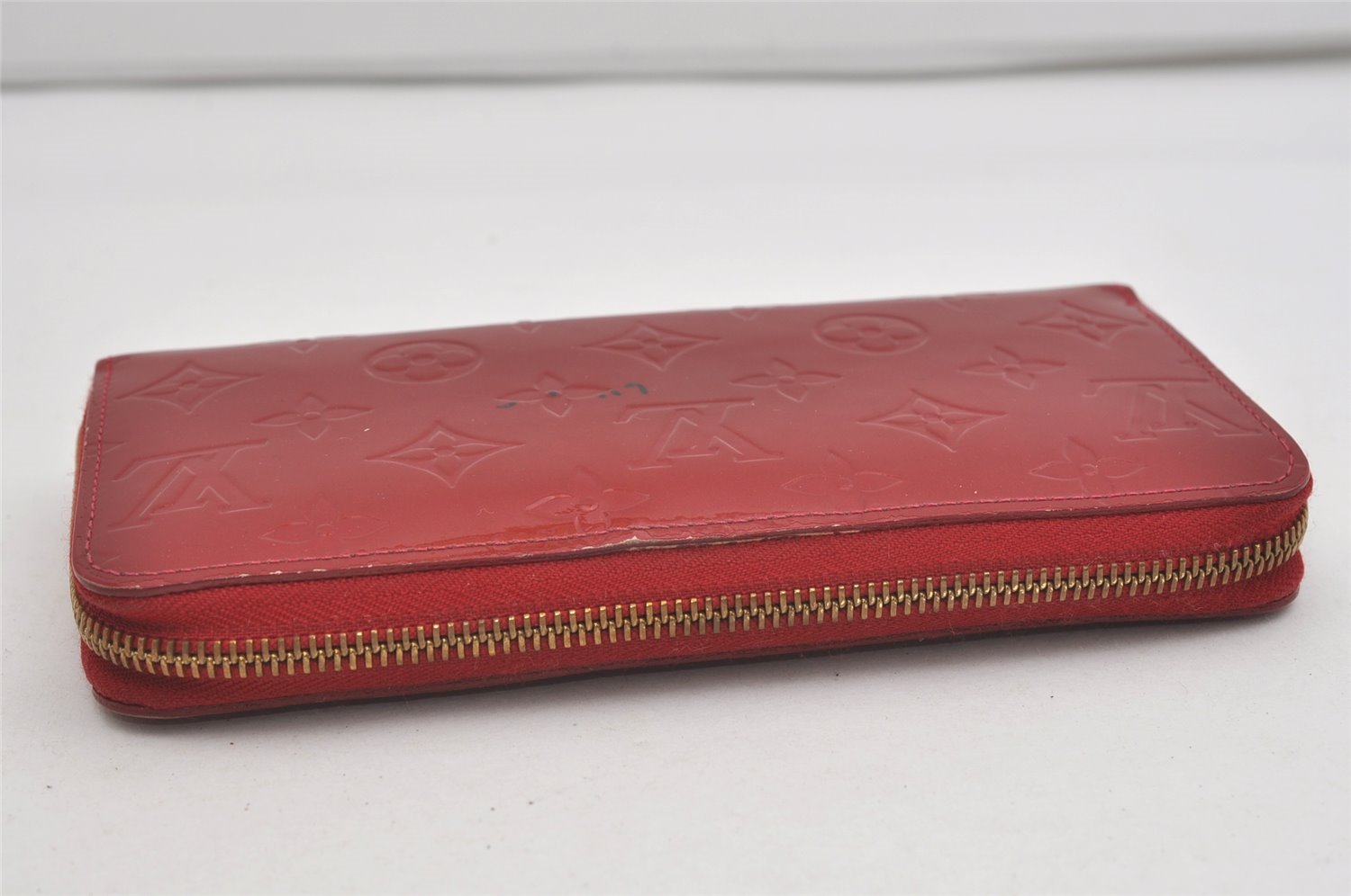 Authentic Louis Vuitton Vernis Zippy Wallet Long Purse Red M91981 LV 2268I