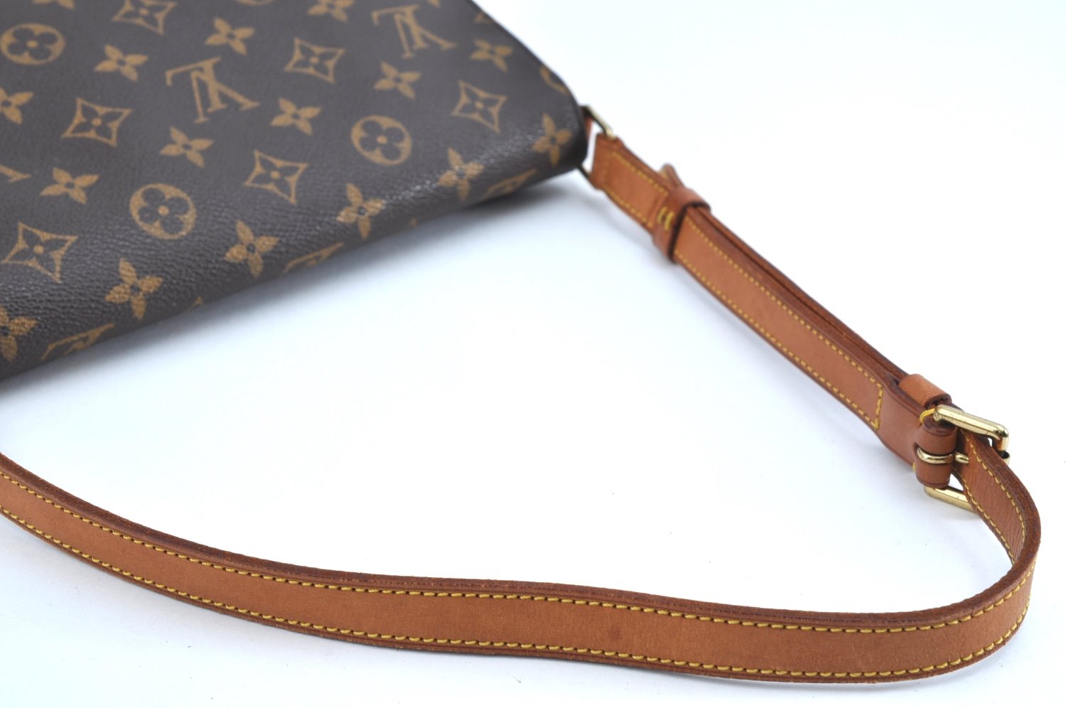 Authentic Louis Vuitton Monogram Musette Tango Shoulder Bag M51257 LV 2314F