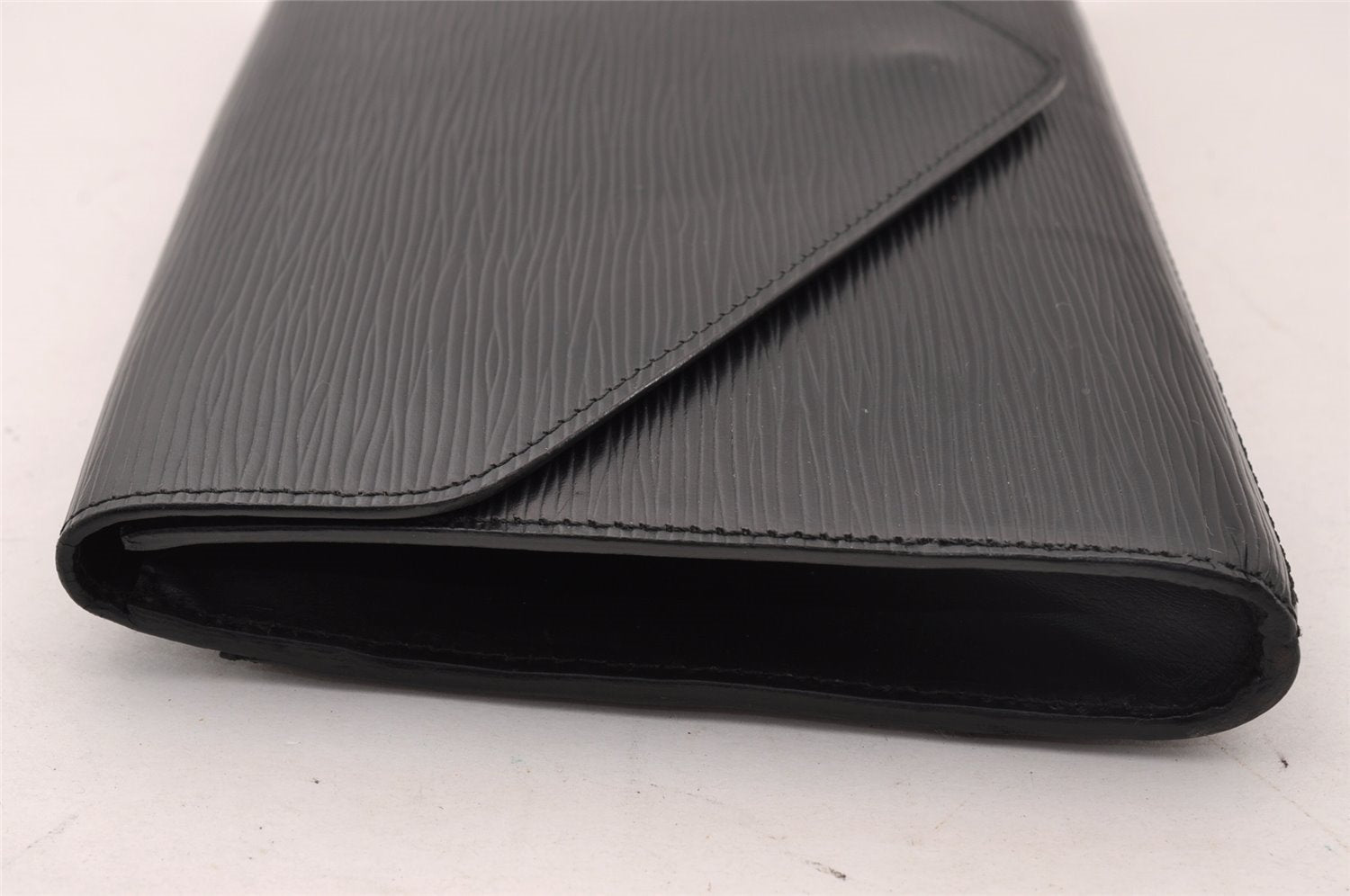 Authentic Louis Vuitton Epi Arts Deco Clutch Hand Bag Black M52632 LV 2341I