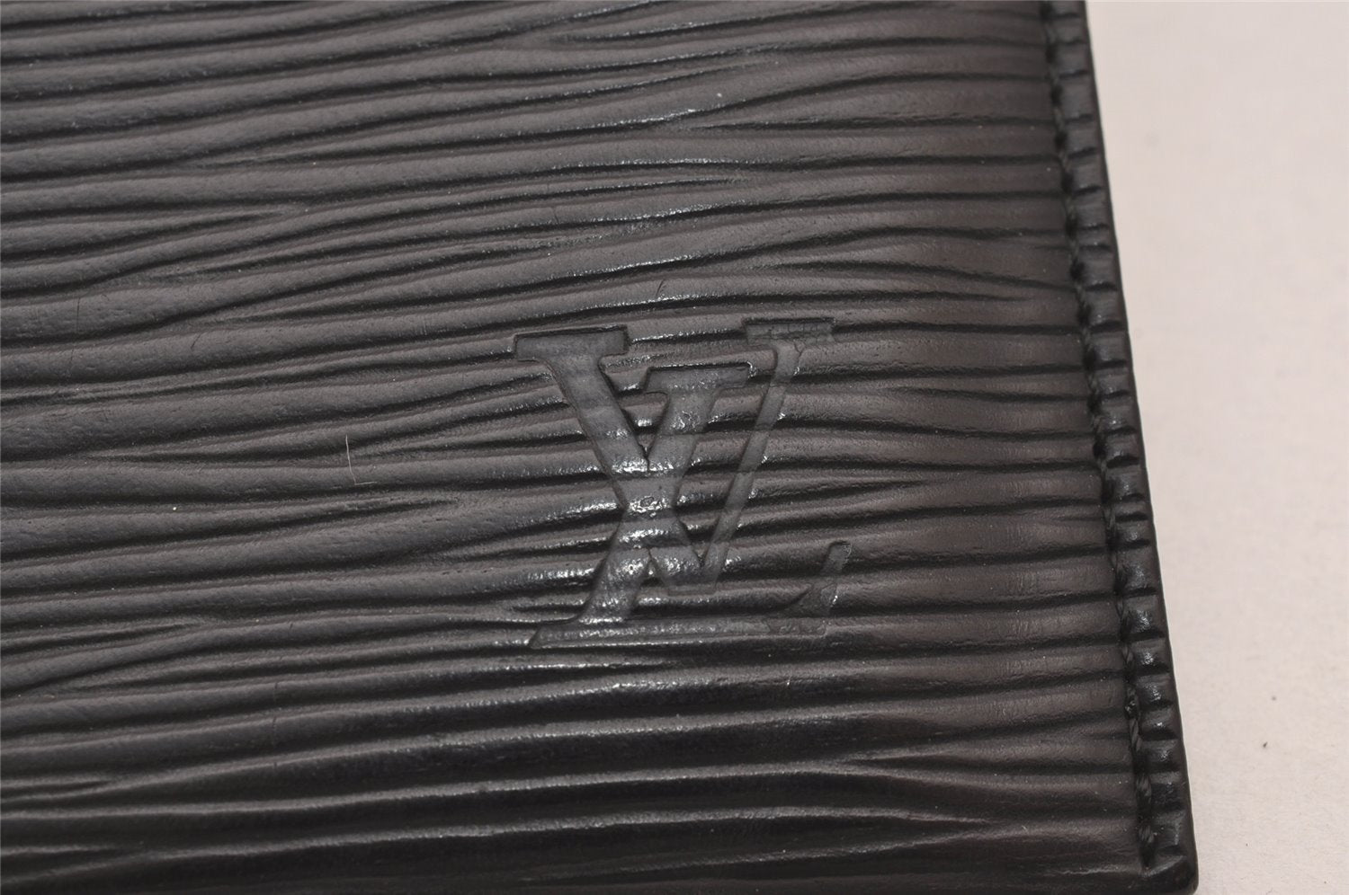 Authentic Louis Vuitton Epi Card Case Purse Black LV 2351I