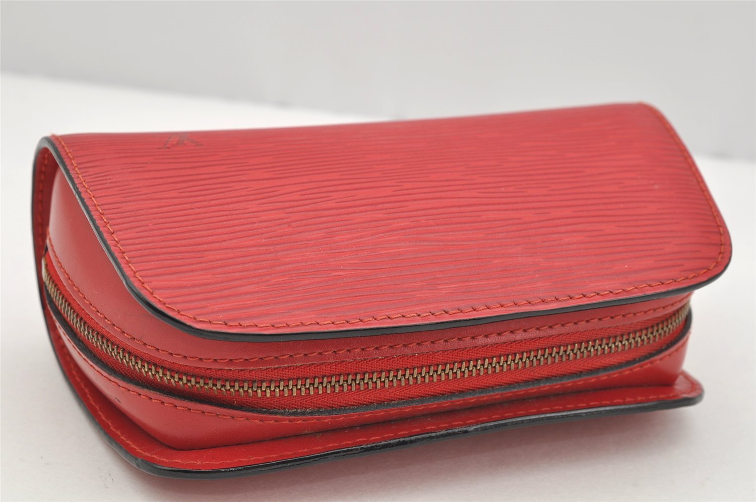 Authentic Louis Vuitton Epi Dauphine Cosmetic Pouch Red M48447 LV 2368I