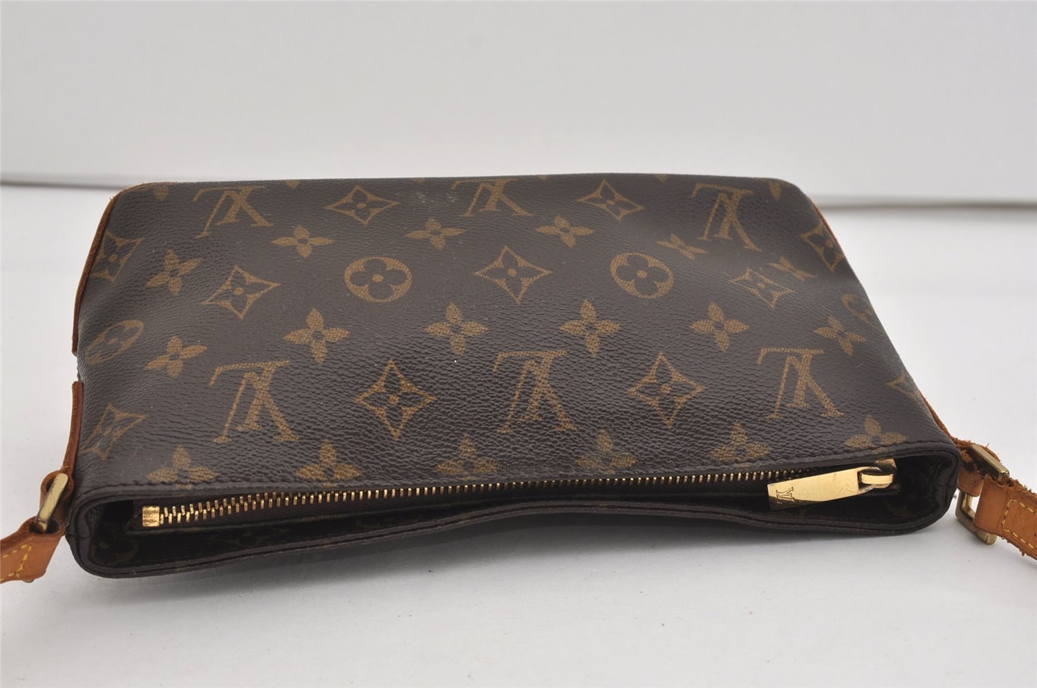 Authentic Louis Vuitton Monogram Trotteur Shoulder Cross Bag M51240 LV 2373I