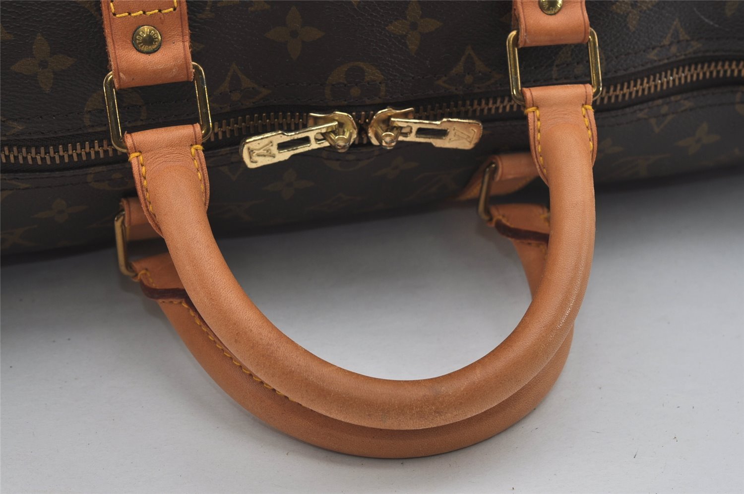Authentic Louis Vuitton Monogram Keepall 50 Travel Boston Bag M41426 LV 2378I