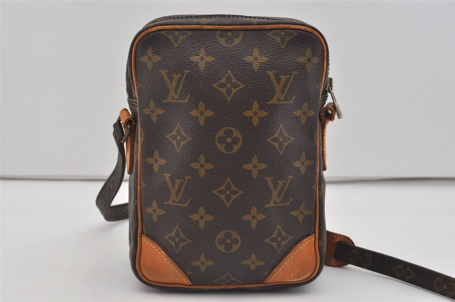 Authentic Louis Vuitton Monogram Amazone Shoulder Cross Bag M45236 LV Junk 2394I