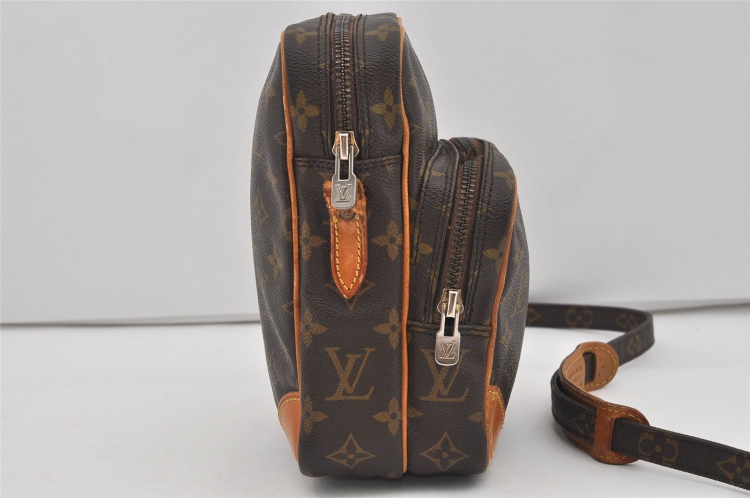 Authentic Louis Vuitton Monogram Amazone Shoulder Cross Bag M45236 LV Junk 2394I