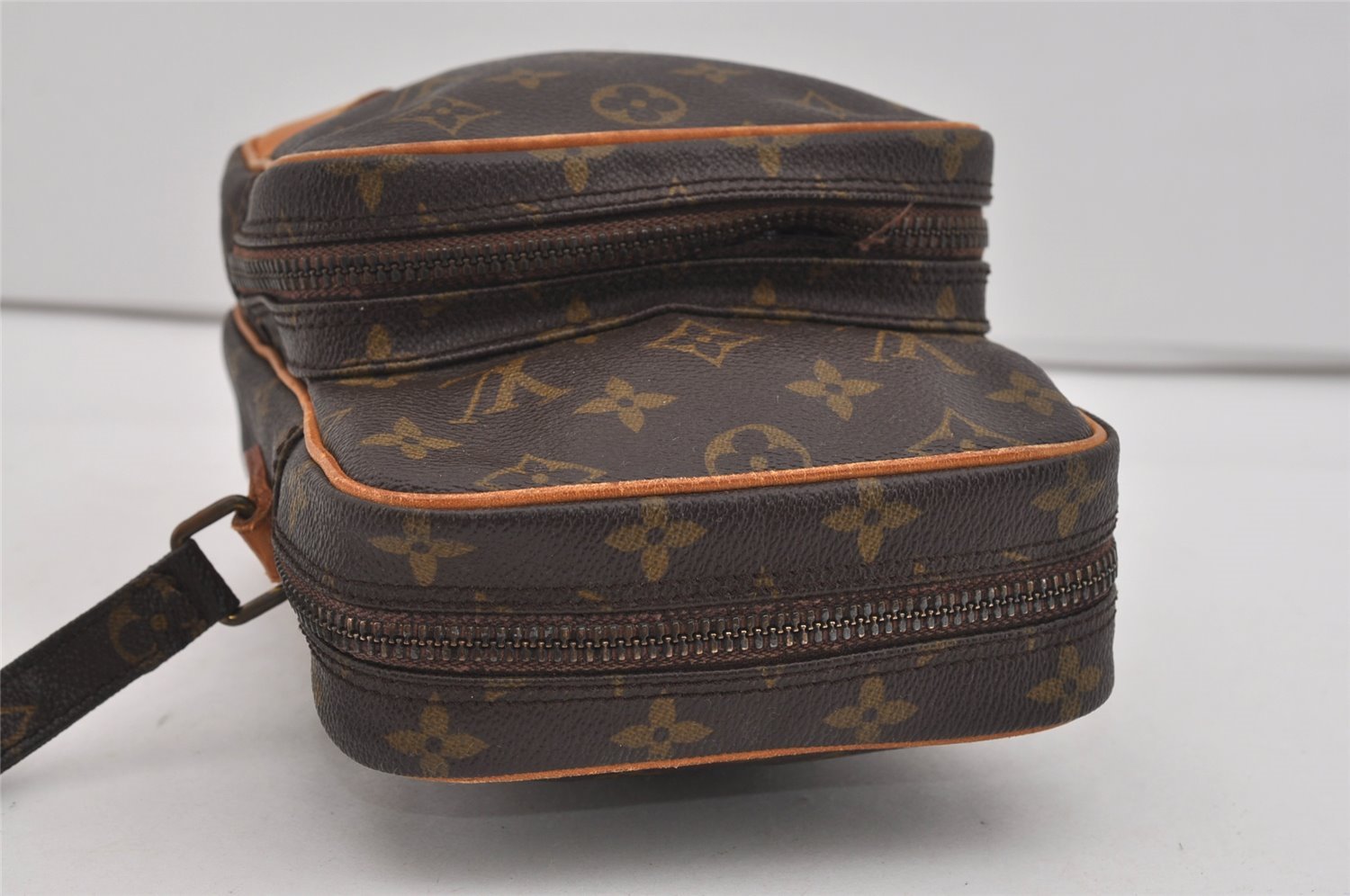 Authentic Louis Vuitton Monogram Amazone Shoulder Cross Bag M45236 LV Junk 2394I