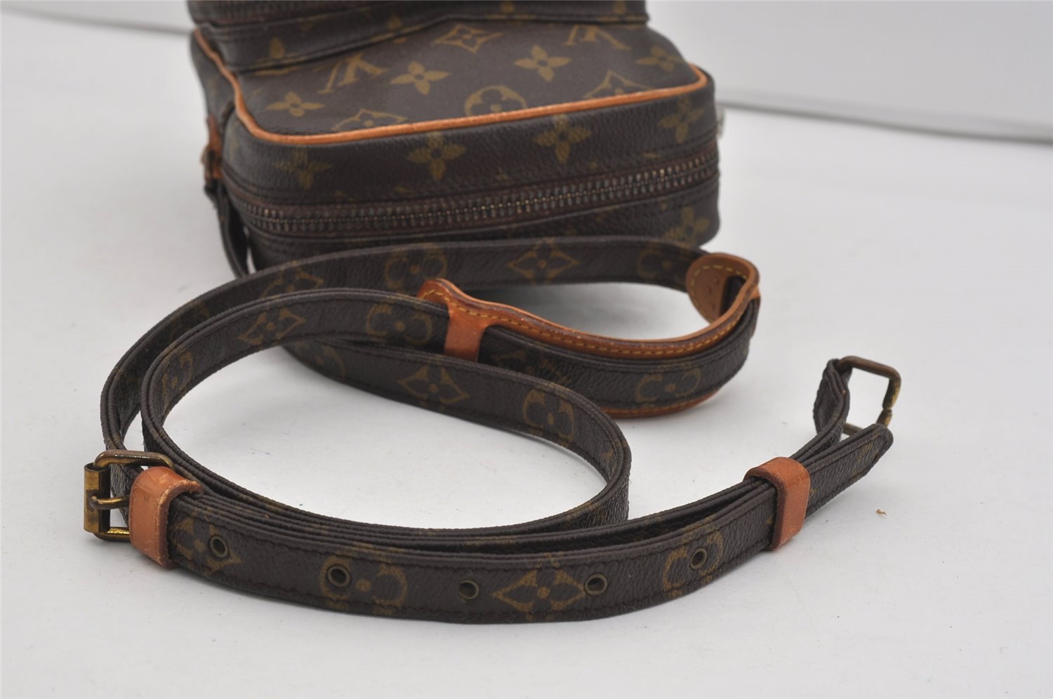 Authentic Louis Vuitton Monogram Amazone Shoulder Cross Bag M45236 LV Junk 2394I