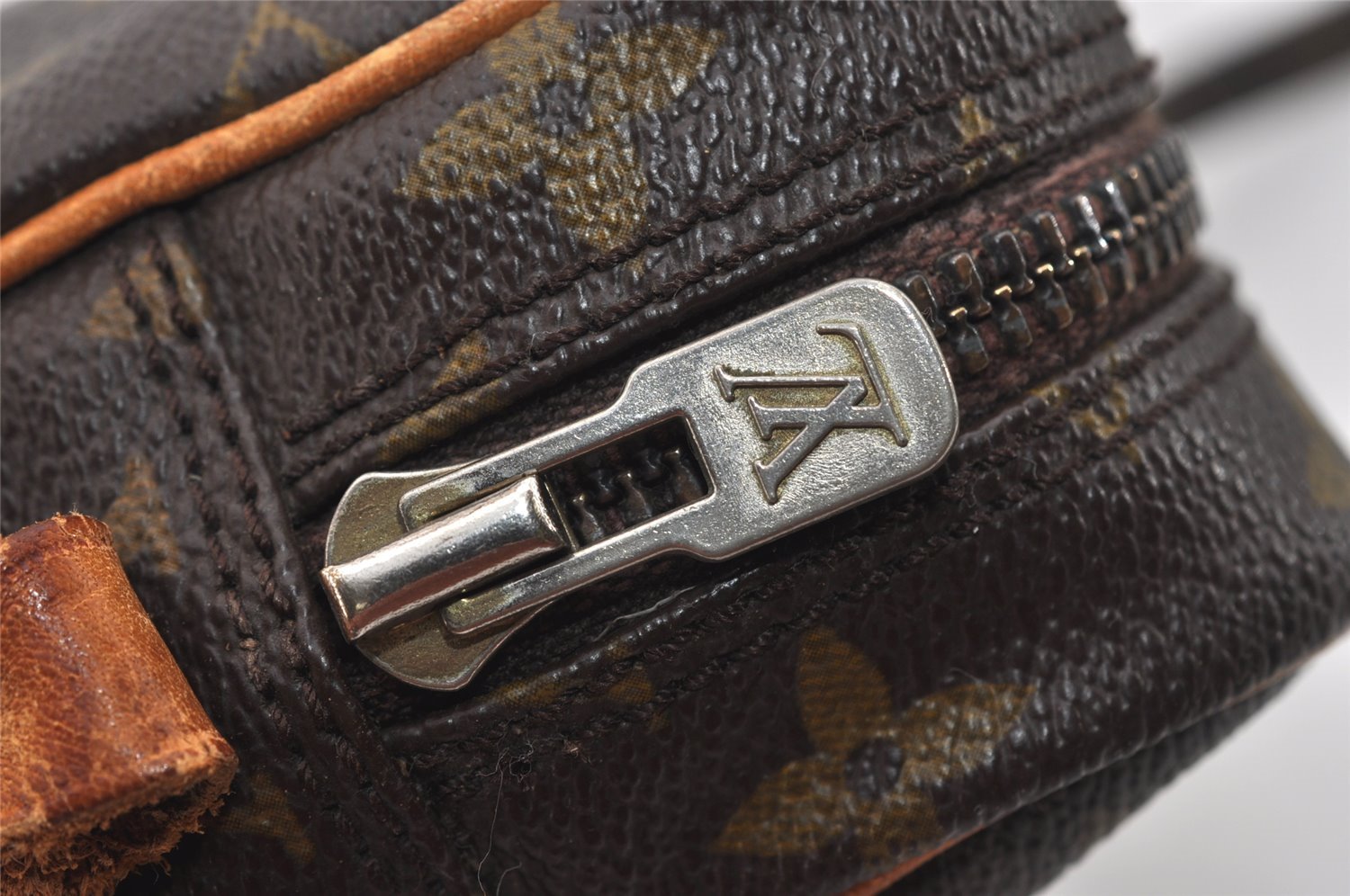 Authentic Louis Vuitton Monogram Amazone Shoulder Cross Bag M45236 LV Junk 2394I