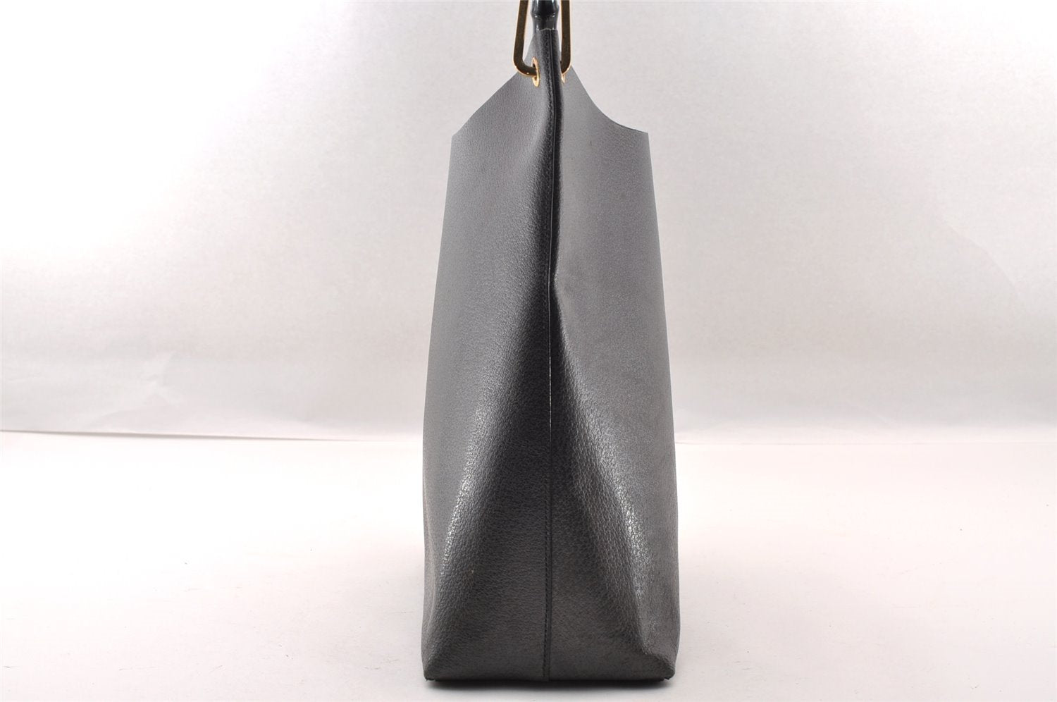 Authentic GUCCI Bamboo Vintage Shoulder Hand Bag Purse Leather Black 2398I