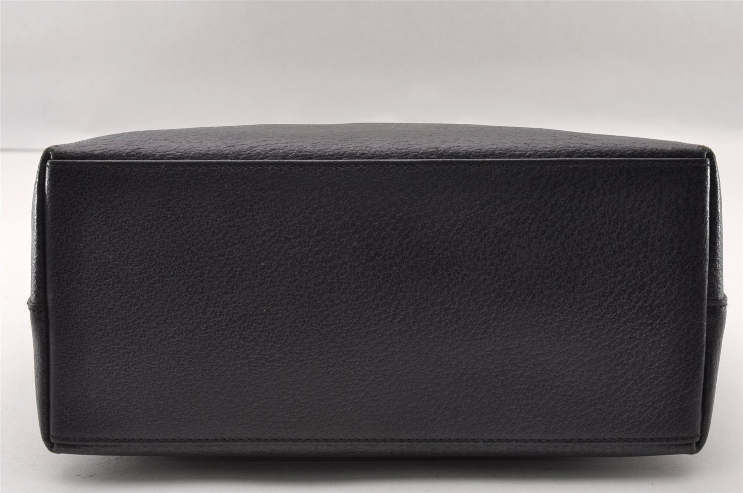 Authentic GUCCI Bamboo Vintage Shoulder Hand Bag Purse Leather Black 2398I