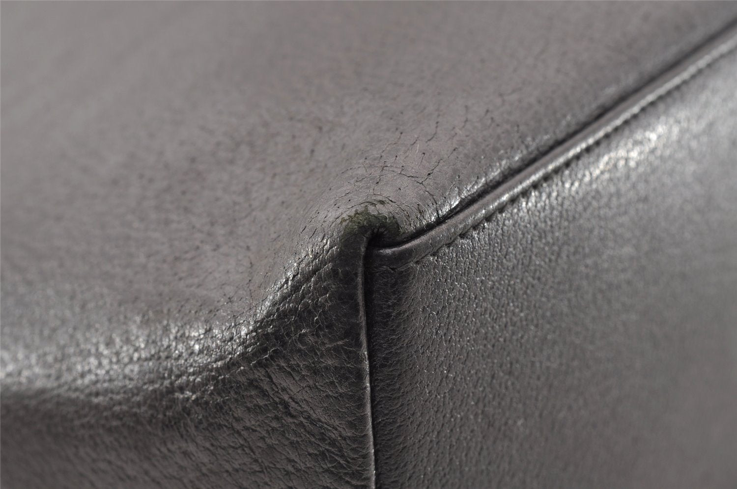 Authentic GUCCI Bamboo Vintage Shoulder Hand Bag Purse Leather Black 2398I