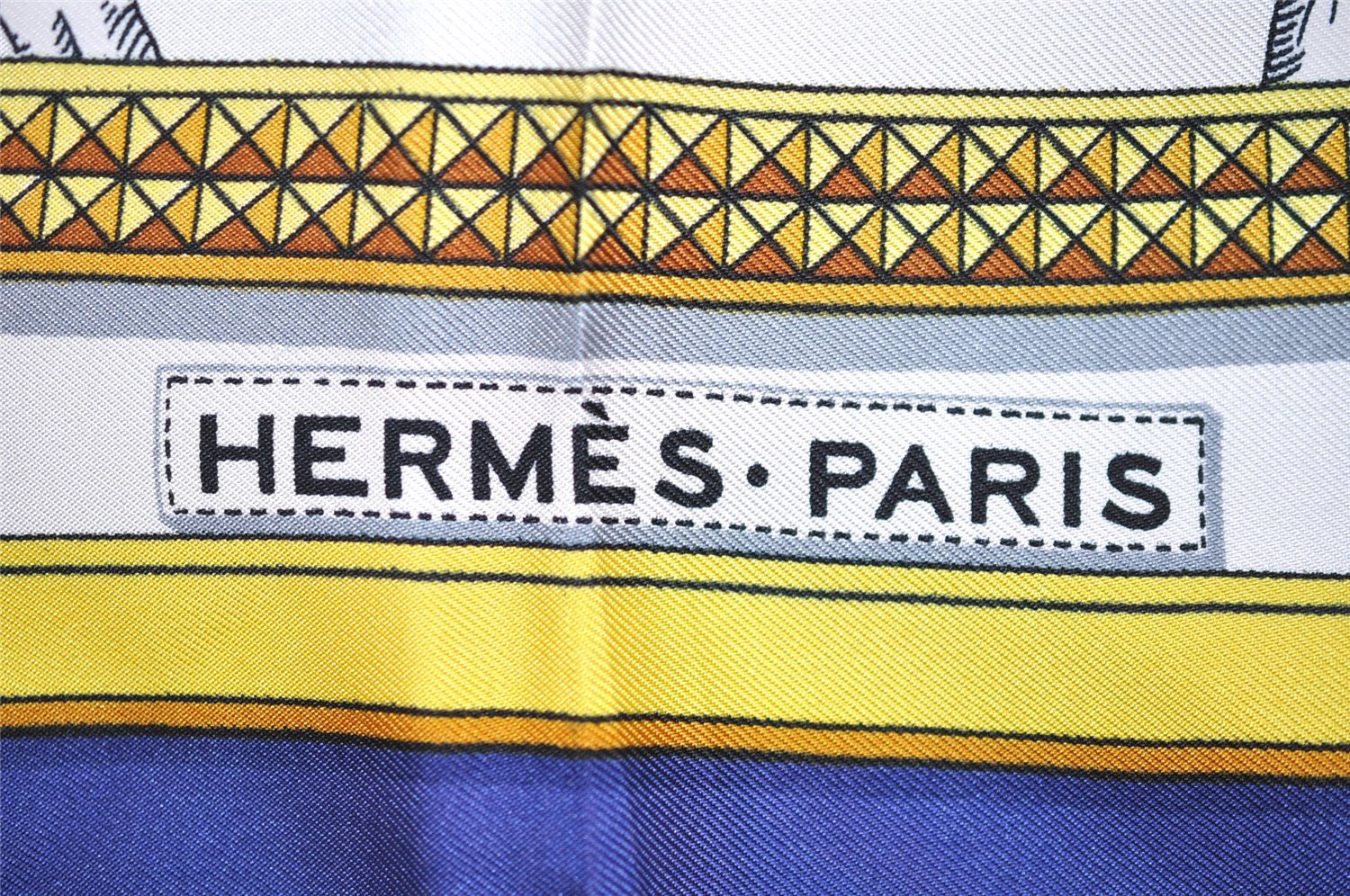 Authentic HERMES Carre 90 Scarf 