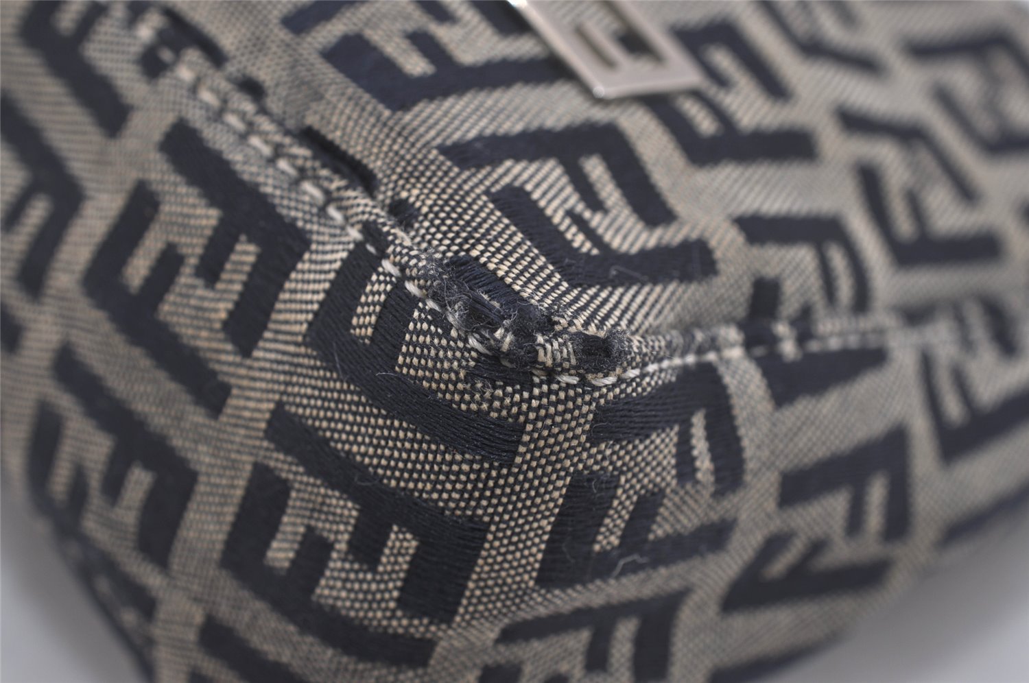 Authentic FENDI Zucchino Shoulder Hand Bag Purse Canvas Leather Navy Blue 2417I
