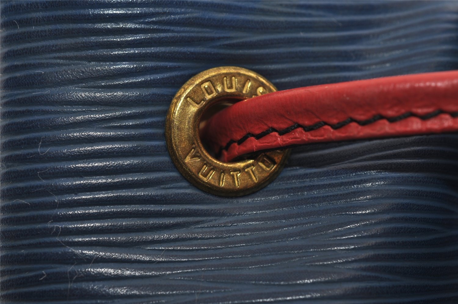 Auth Louis Vuitton Epi Noe Tricolor Blue Red Green M44082 Drawstring Bag 2421I