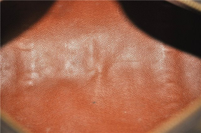 Authentic Louis Vuitton Monogram Papillon 30 Hand Bag Old Model LV 2423F