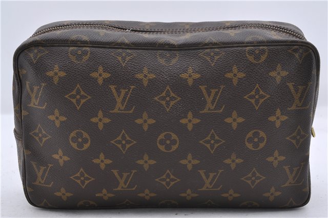 Auth Louis Vuitton Monogram Trousse Toilette 28 Clutch Hand Bag M47522 LV 2428D