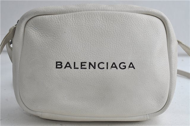 Auth BALENCIAGA Everyday Camera Bag S Shoulder Cross Bag Leather White 2434D