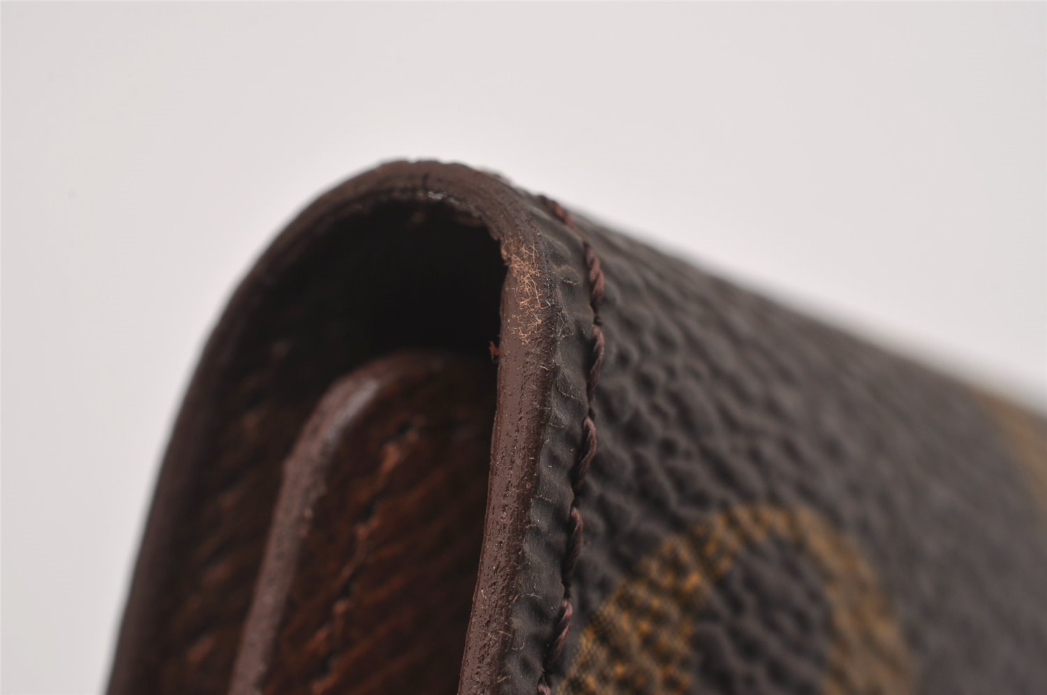 Authentic Louis Vuitton Monogram Multicles 4 Four Hooks Key Case M62631 LV 2454I