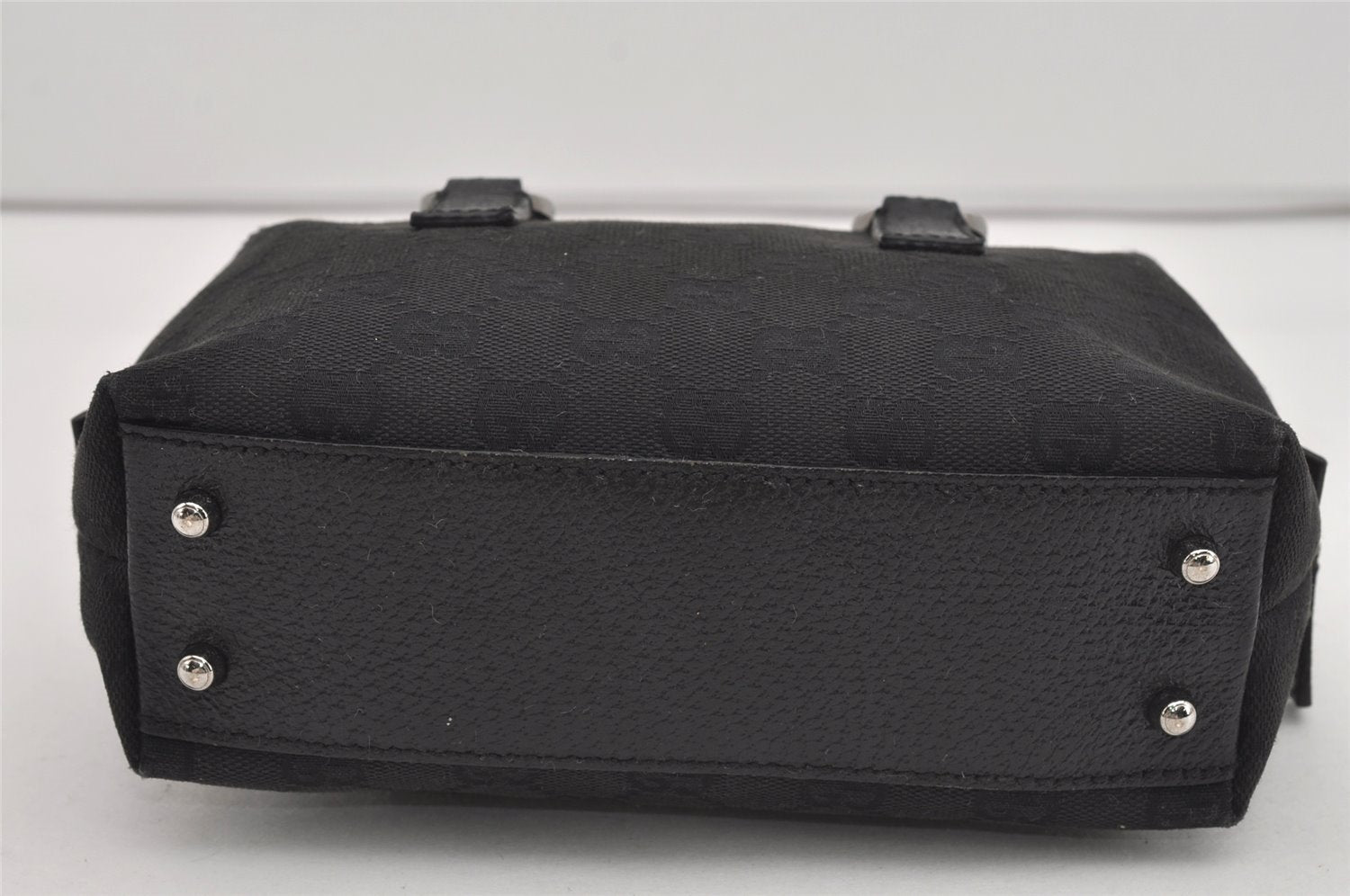 Authentic GUCCI Vintage Hand Bag Purse GG Canvas Leather 113010 Black 2456I