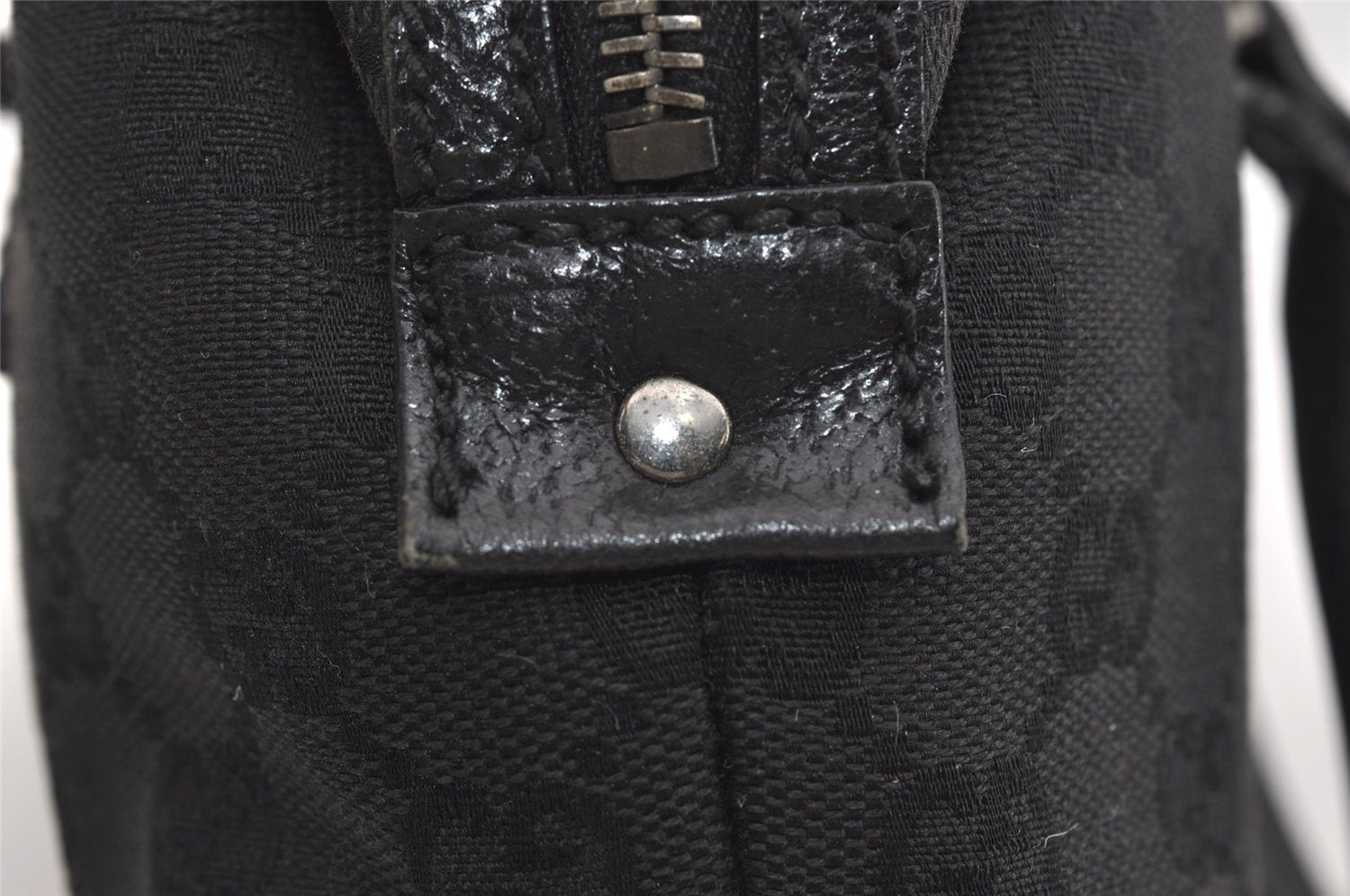 Authentic GUCCI Vintage Hand Bag Purse GG Canvas Leather 113010 Black 2456I