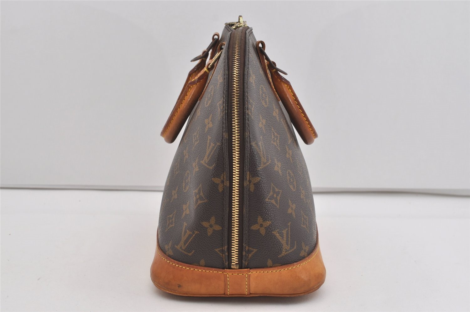 Authentic Louis Vuitton Monogram Alma Hand Bag Purse M51130 LV 2476I
