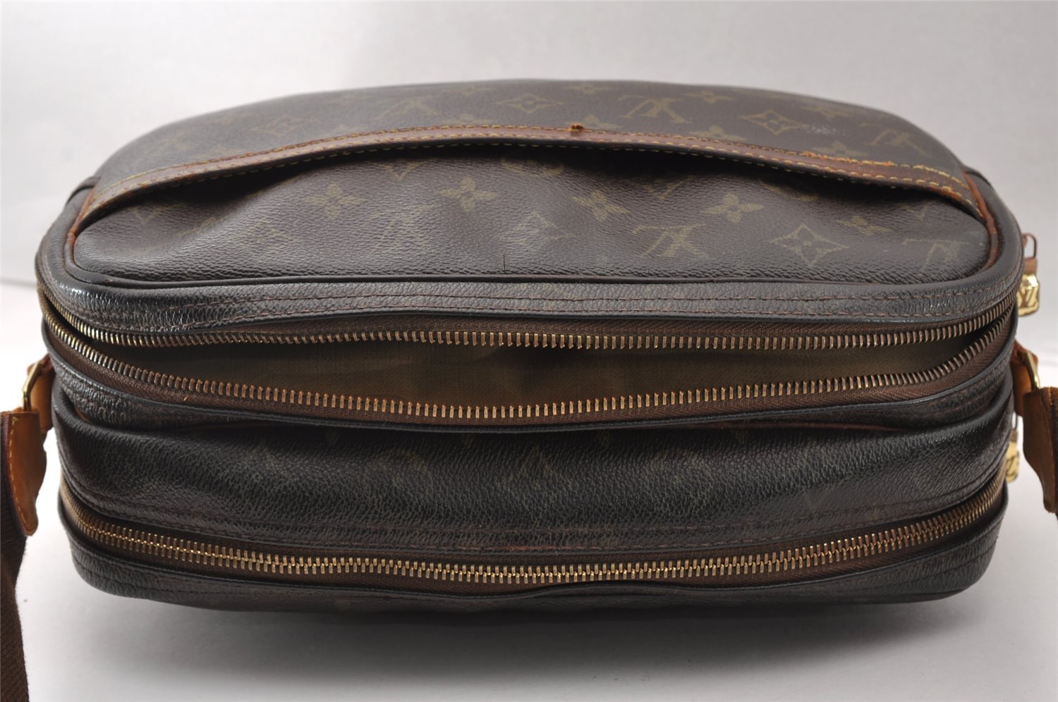 Authentic Louis Vuitton Monogram Reporter PM Shoulder Cross Bag M45254 LV 2484I