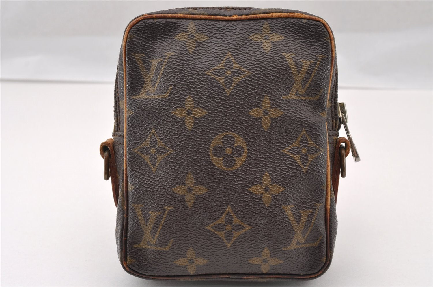 Auth Louis Vuitton Monogram Mini Poche Danube Shoulder Bag M45268 LV Junk 2487I