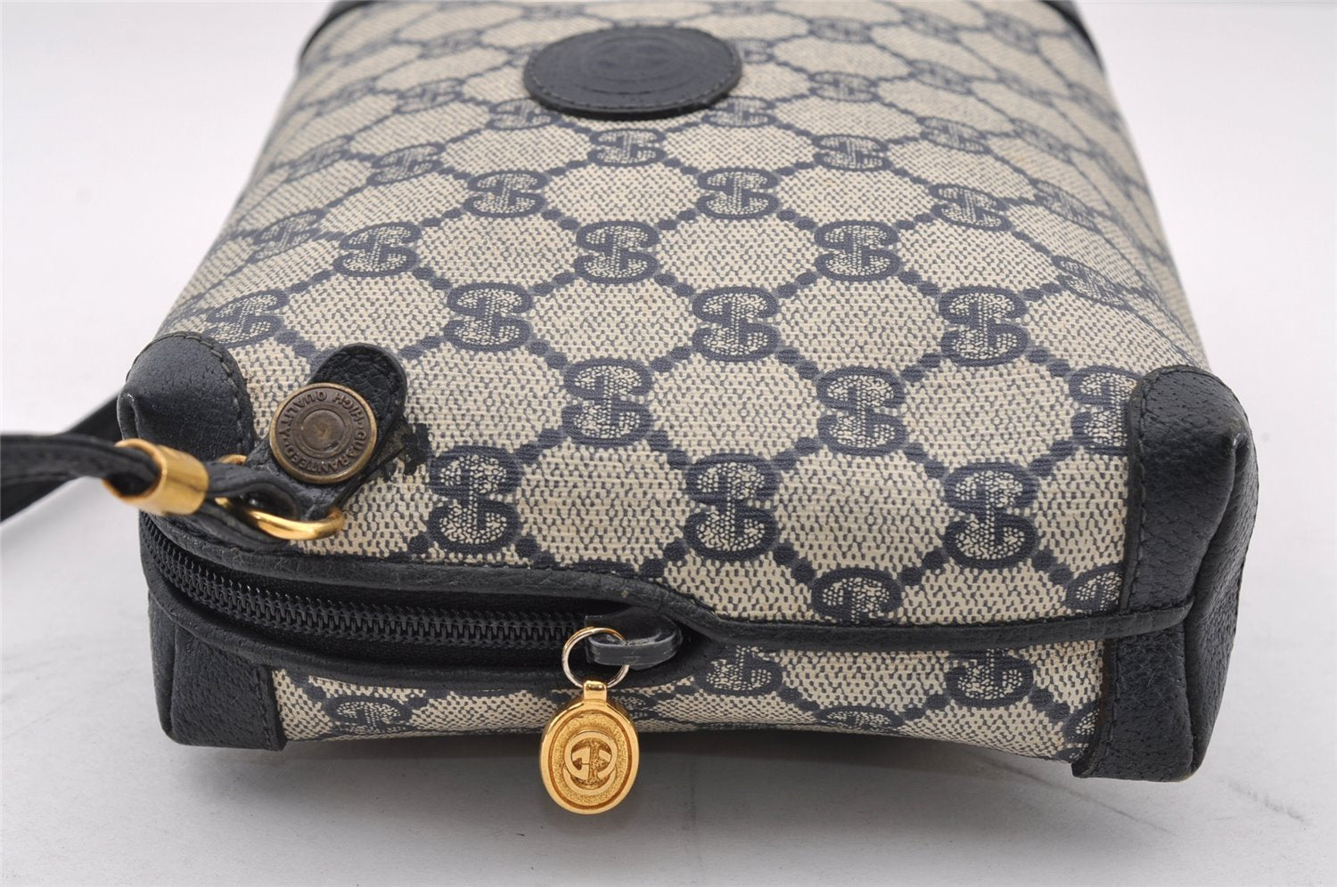 Authentic GUCCI Shoulder Cross Body Bag GG PVC Leather Navy Blue Junk 2488I