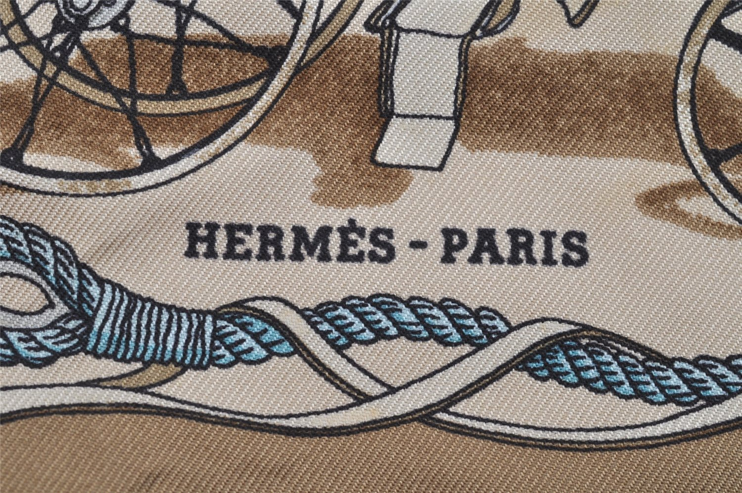 Authentic HERMES Petit Carre 40 Scarf Handkerchief 