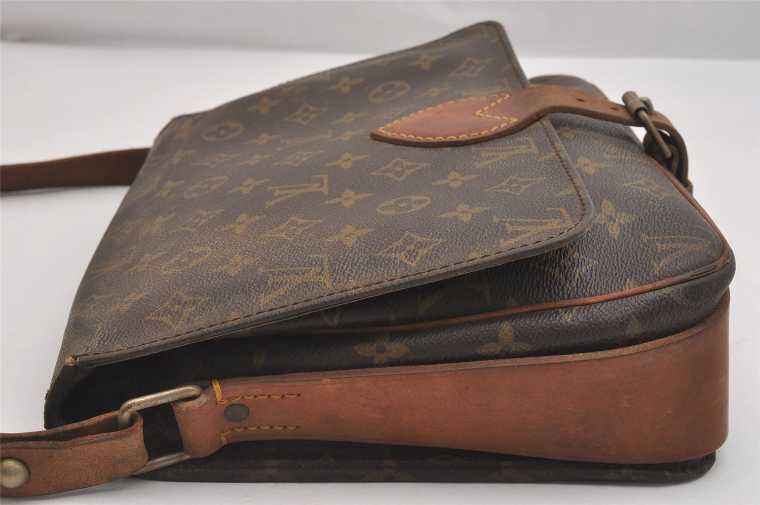 Authentic Louis Vuitton Monogram Cartouchiere GM Shoulder Bag Old Model 2493I