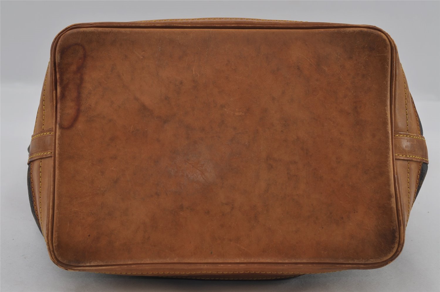 Authentic Louis Vuitton Monogram Noe Shoulder Drawstring Bag M42224 LV 2495I