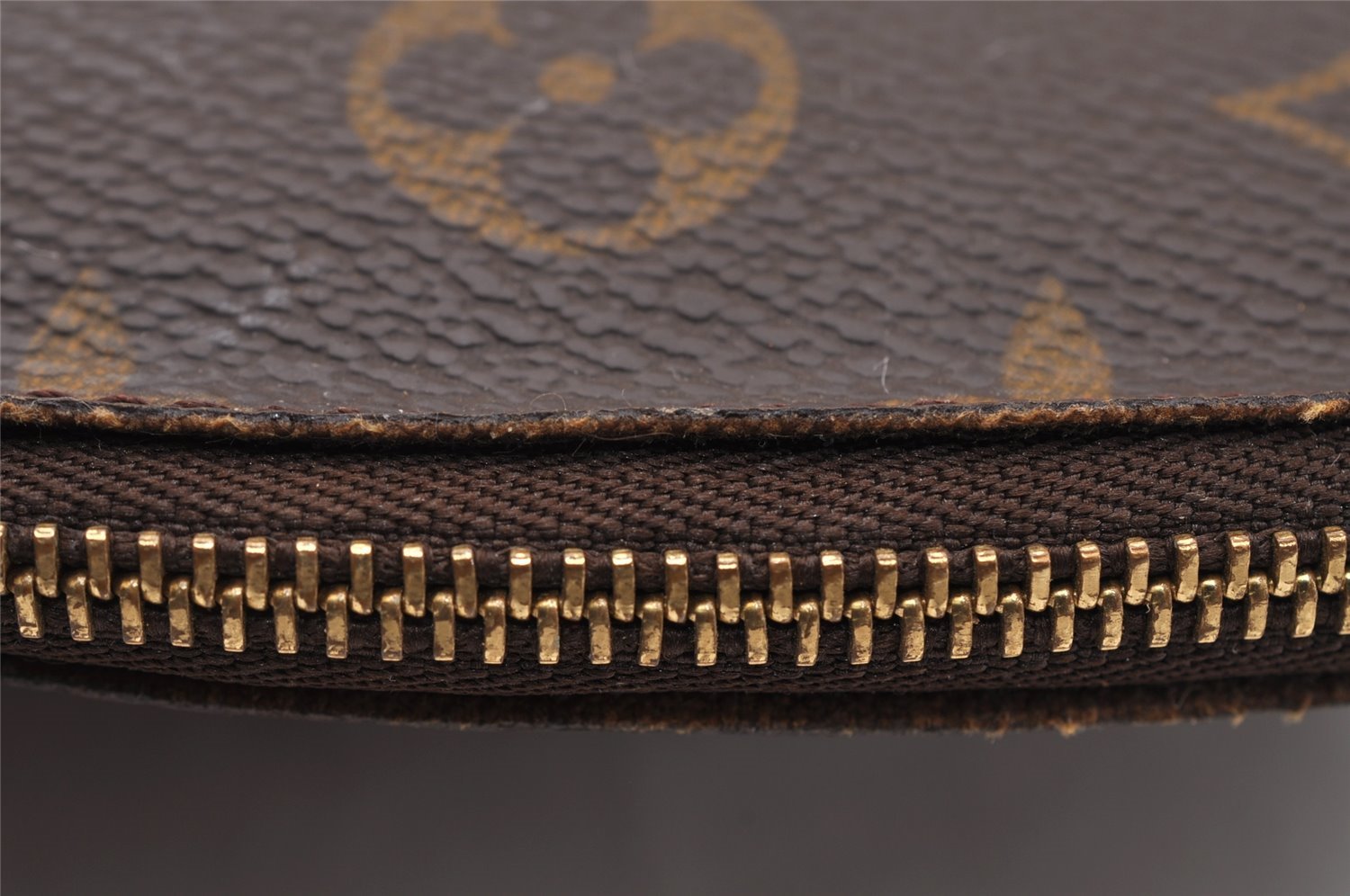 Authentic Louis Vuitton Monogram Pochette Cosmetic Pouch M47515 LV 2496I