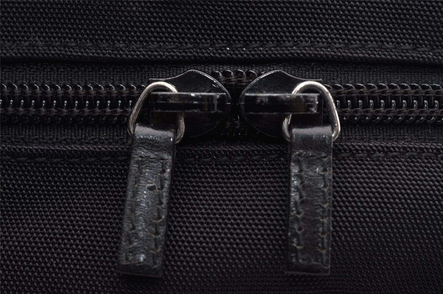 Authentic GUCCI Drawstring Hand Bag Purse Canvas Leather 0391053 Black 2505I