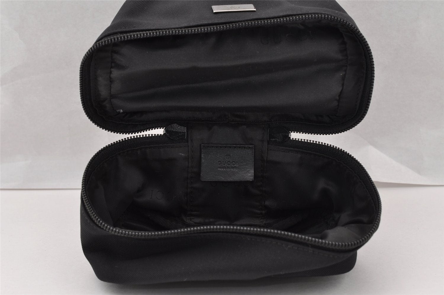 Authentic GUCCI Drawstring Hand Bag Purse Canvas Leather 0391053 Black 2505I