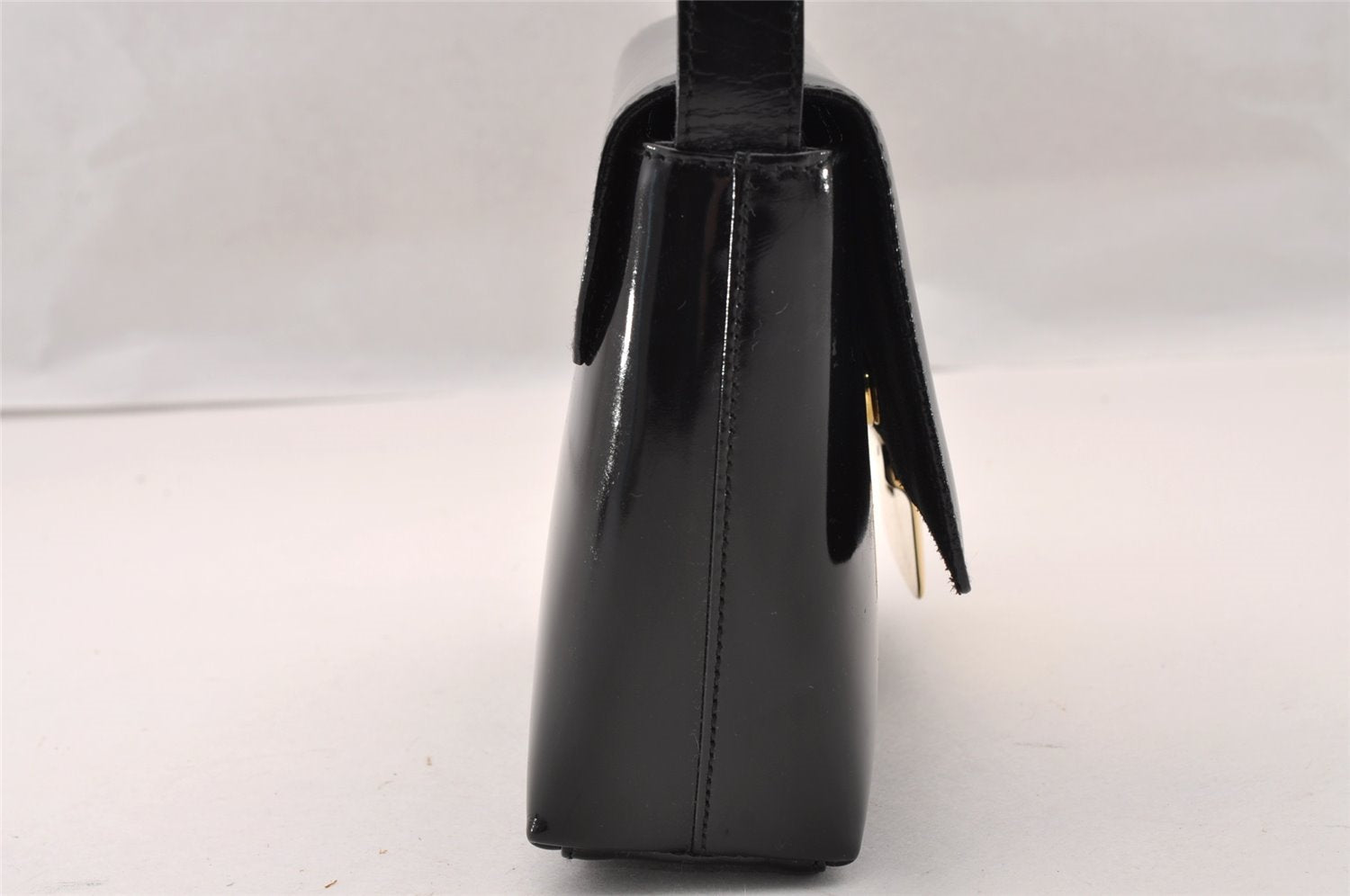 Authentic GUCCI Vintage Shoulder Hand Bag Purse Enamel Black Junk 2509I