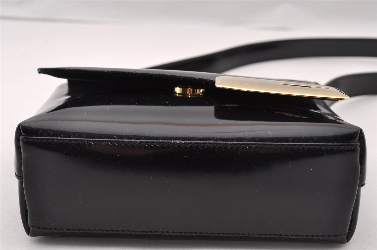 Authentic GUCCI Vintage Shoulder Hand Bag Purse Enamel Black Junk 2509I