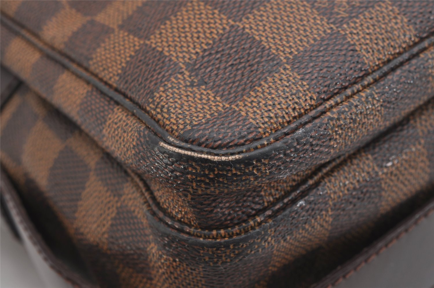 Authentic Louis Vuitton Damier Naviglio Shoulder Cross Body Bag N45255 LV 2511I