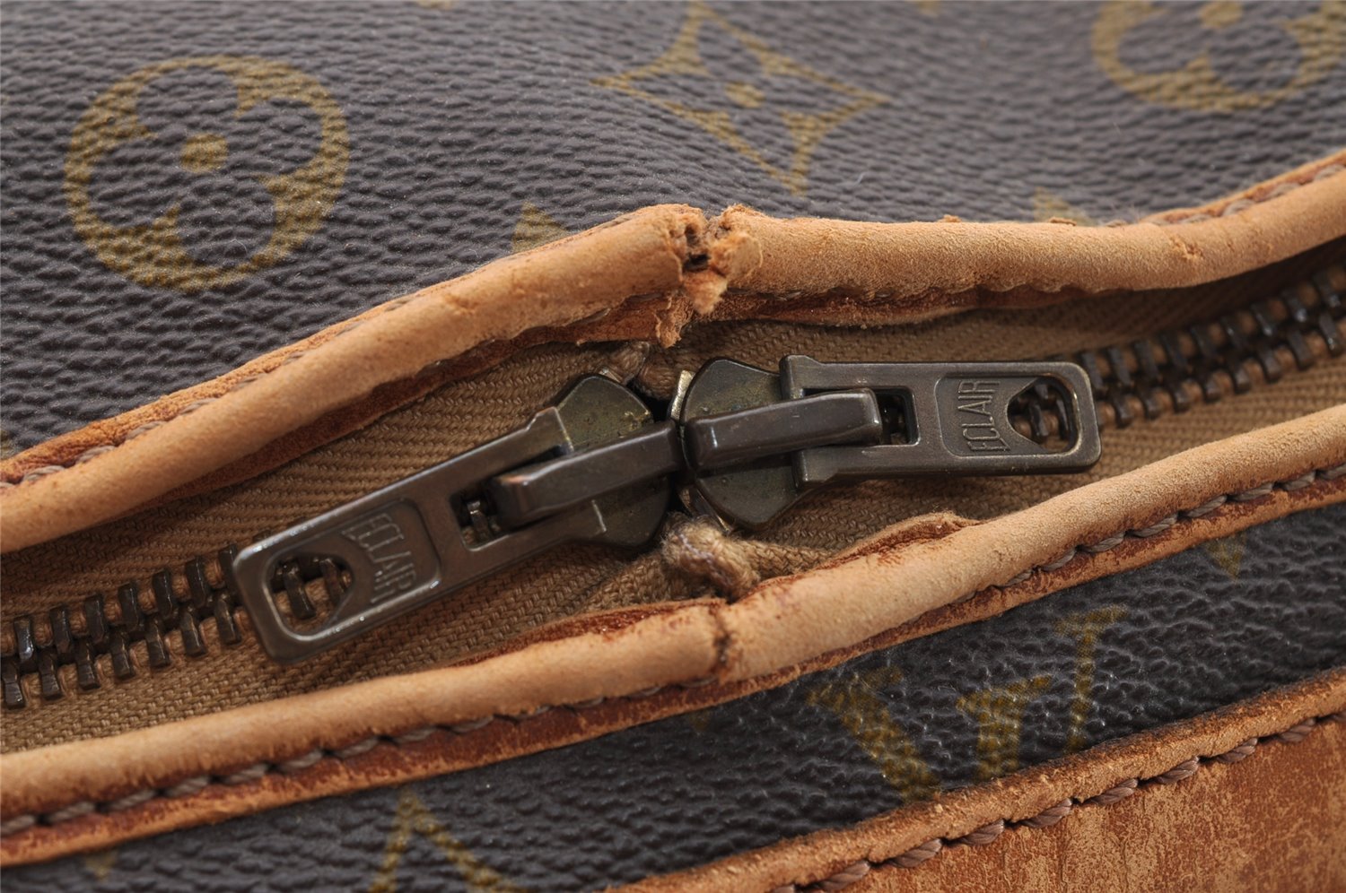 Authentic Louis Vuitton Monogram Sac Chaussures 30 Boston Bag Old Model LV 2535I