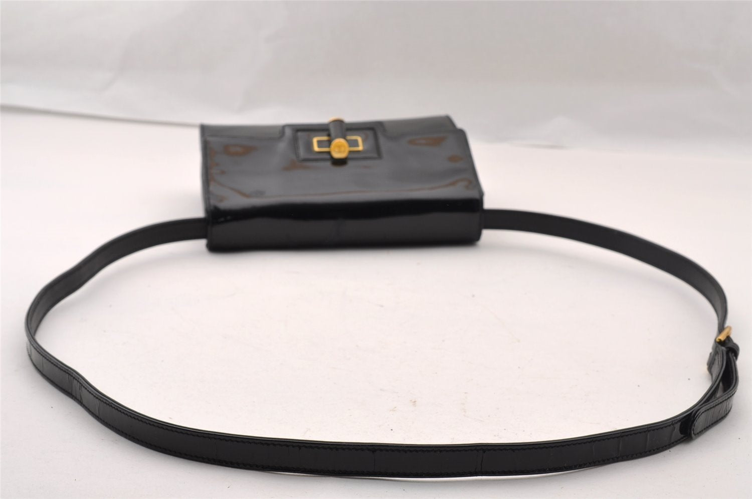 Authentic Vintage GUCCI Shoulder Cross Body Bag Purse Enamel Leather Black 2537I