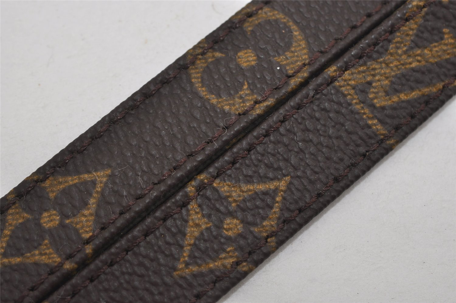 Authentic Louis Vuitton Monogram Shoulder Strap 39