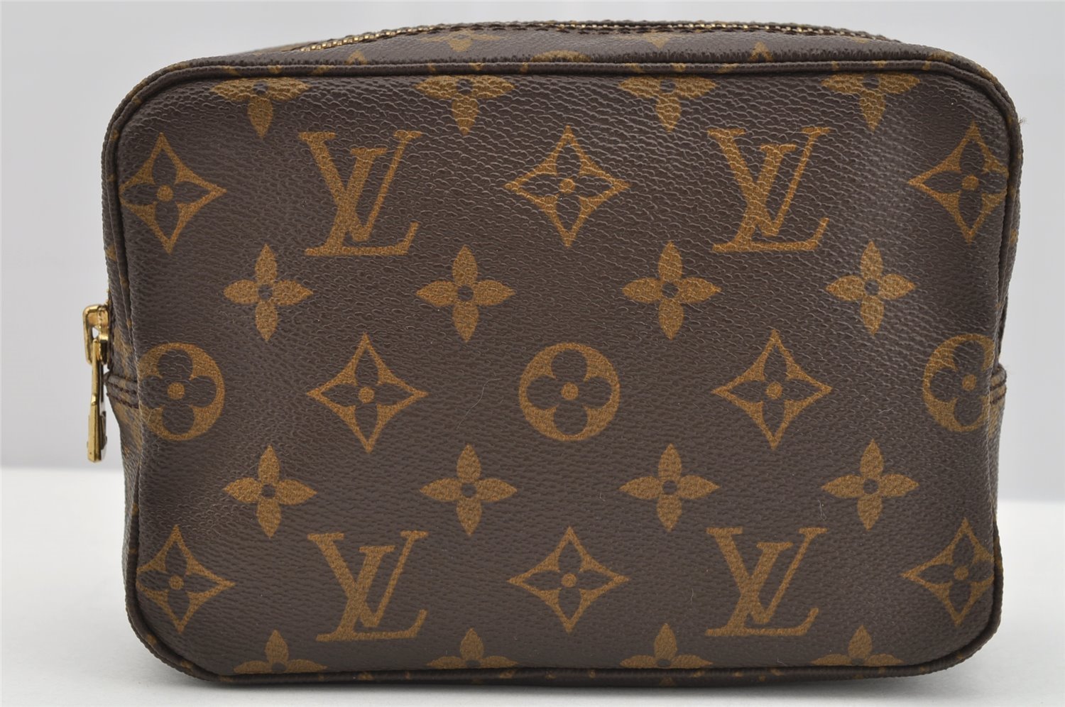 Authentic Louis Vuitton Monogram Trousse Toilette 18 Clutch Bag M47526 LV 2560I