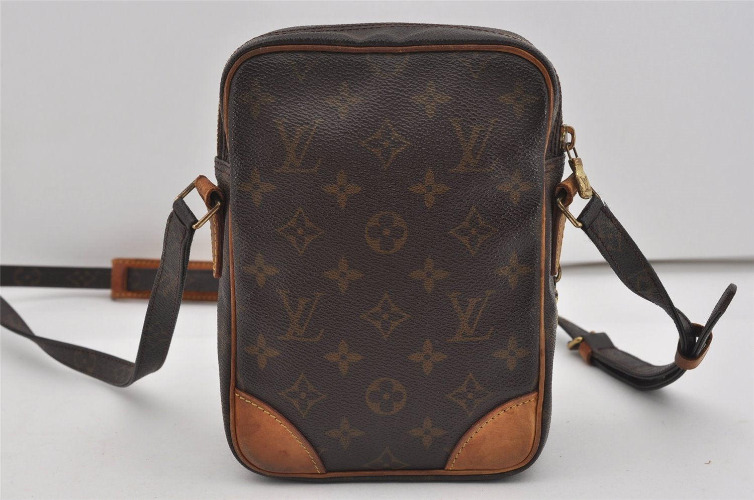 Authentic Louis Vuitton Monogram Amazone Shoulder Cross Body Bag M45236 LV 2571I