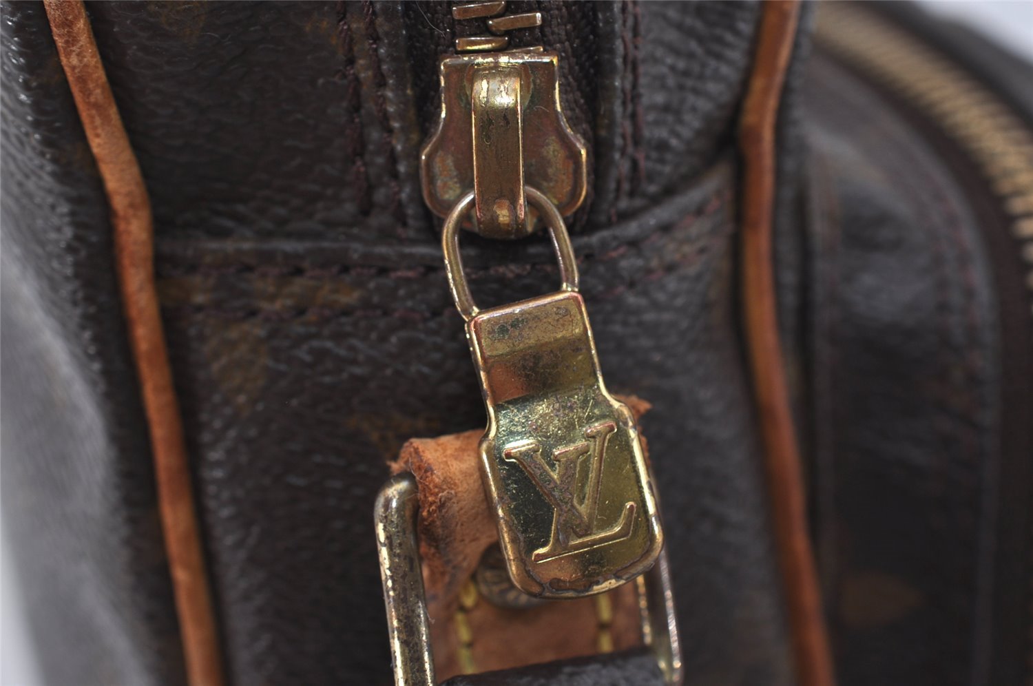 Authentic Louis Vuitton Monogram Amazone Shoulder Cross Body Bag M45236 LV 2571I