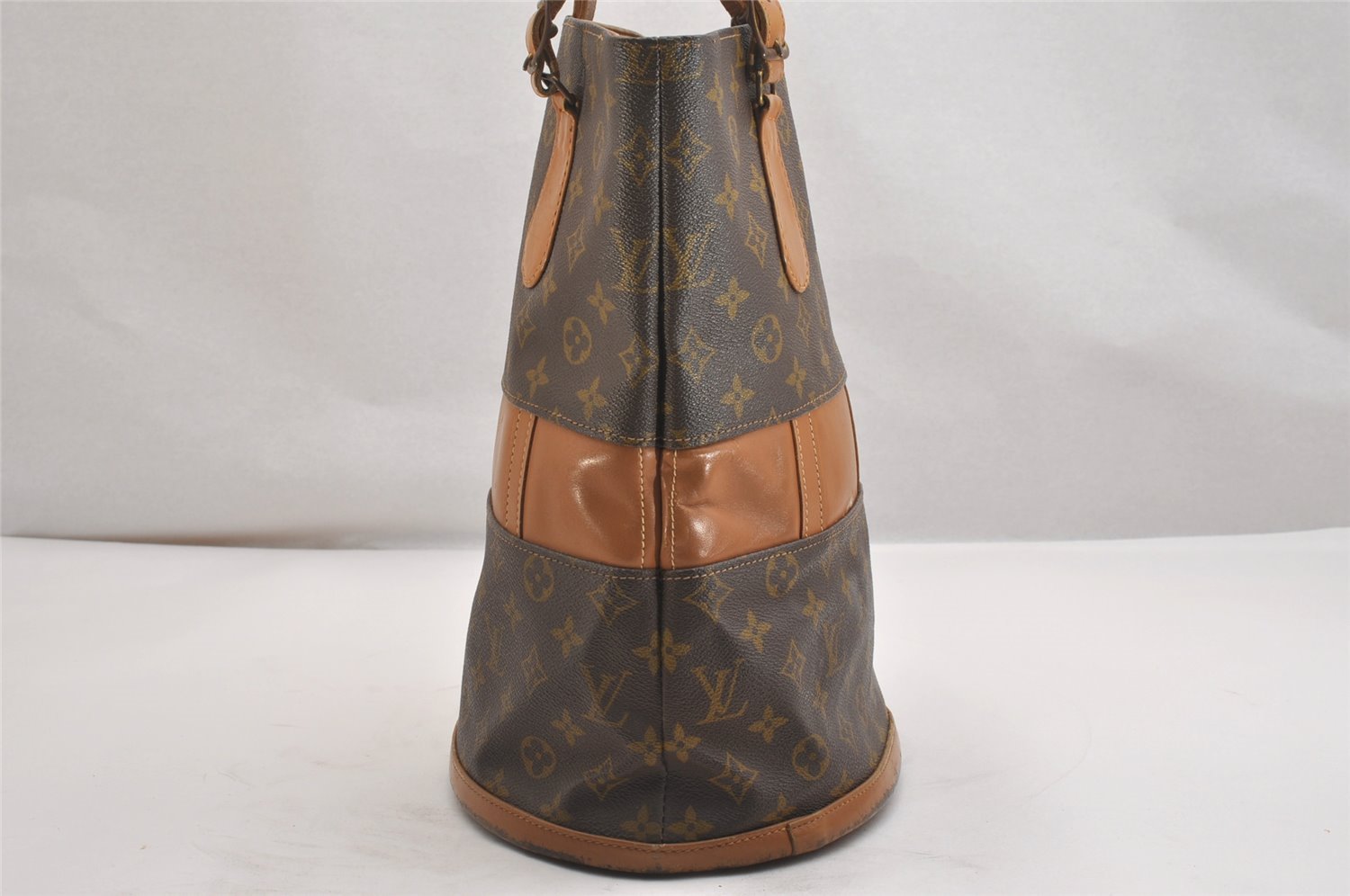 Authentic Louis Vuitton Monogram Bucket GM Shoulder Bag T42236 USA Model 2573I